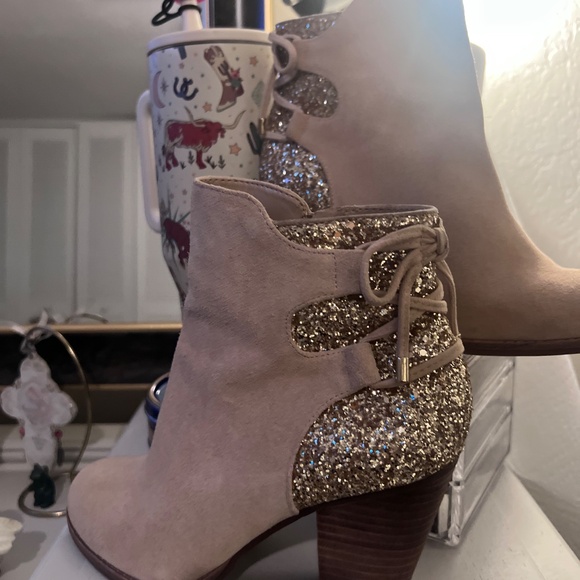 Woman boots - Picture 2 of 3